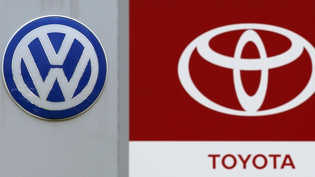 Resultado de imagem para volkswagen passa toyota